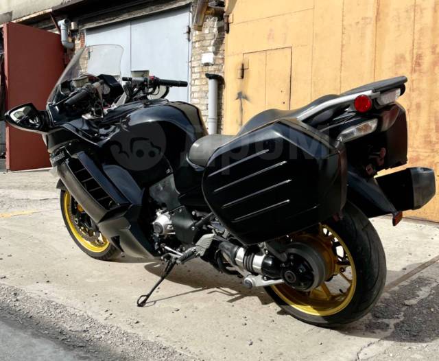 Kawasaki 1400 GTR. 1 400. ., , ,   