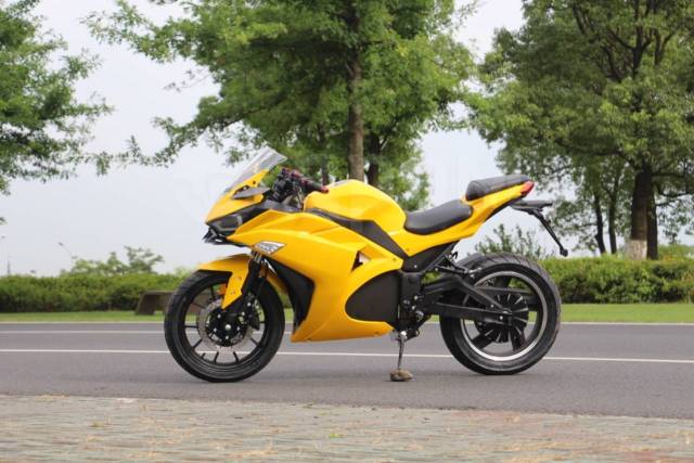 Yamaha YZF-R3. ,   