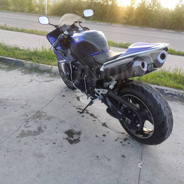 Yamaha R1. 1 000. ., , ,   