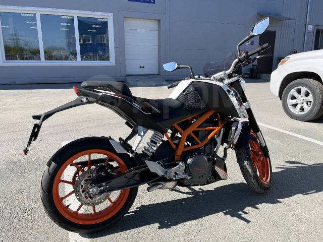 KTM 390 Duke