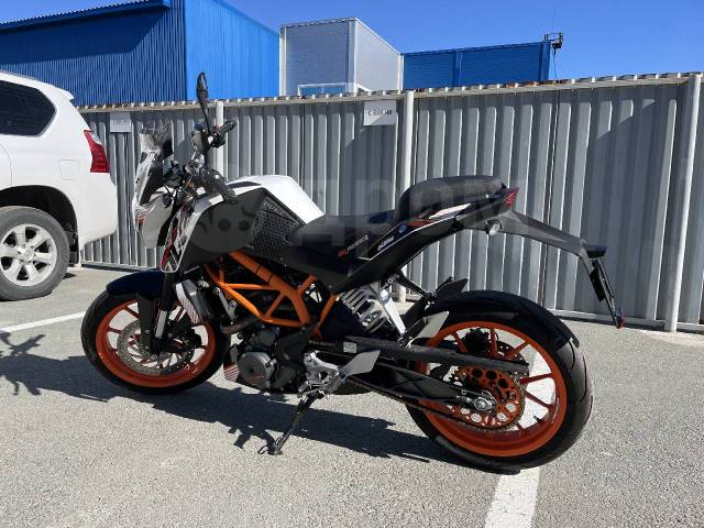 KTM 390 Duke