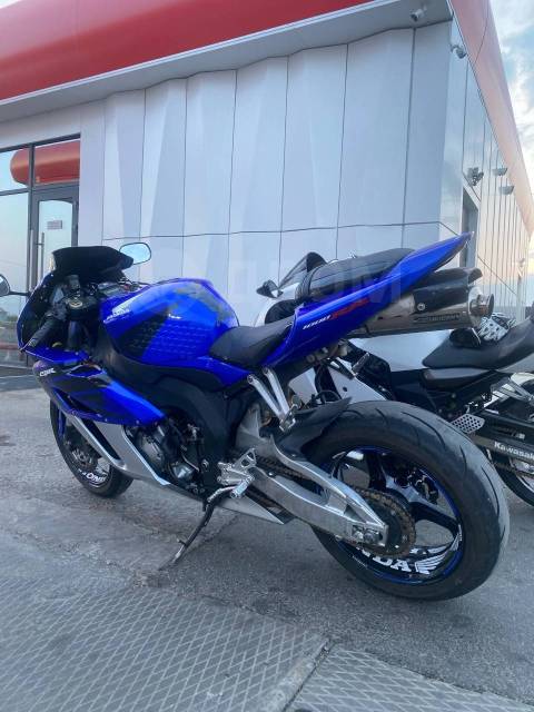 Honda CBR 1000RR Fireblade. 1 000. ., , ,   