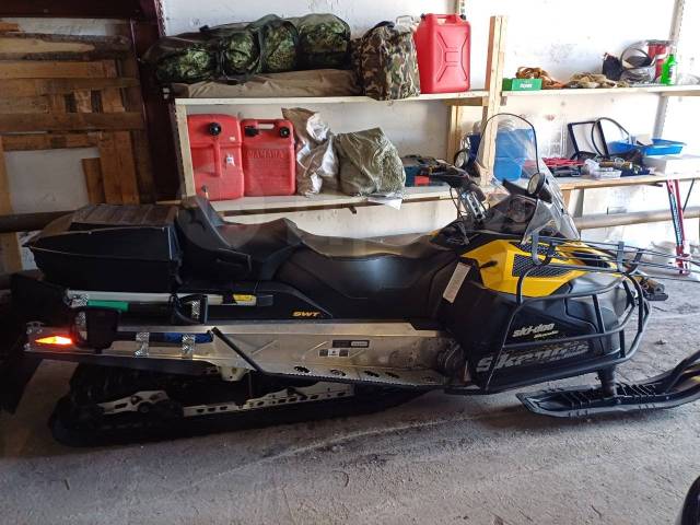 BRP Ski-Doo Skandic SWT. ,  ,   