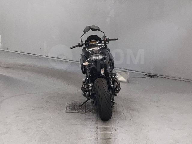 Kawasaki Z 1000. 1 000. ., , ,  .     