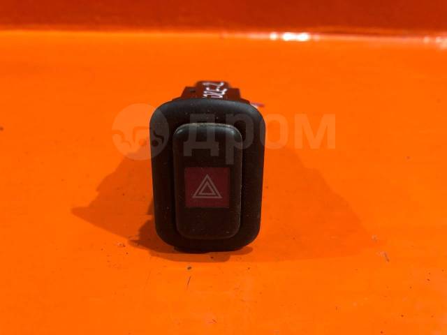 Купить Кнопка включения аварийной сигнализации Toyota CAMI 84332-97501 ...