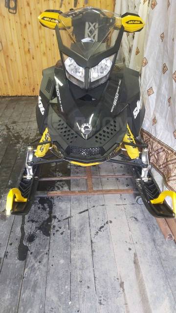 BRP Ski-Doo Summit. ,  ,   