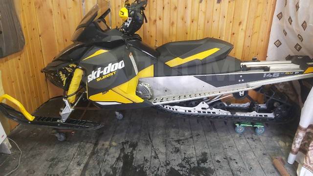 BRP Ski-Doo Summit. ,  ,   