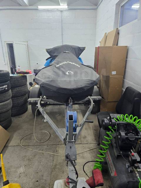 BRP Sea-Doo Spark. 2015  