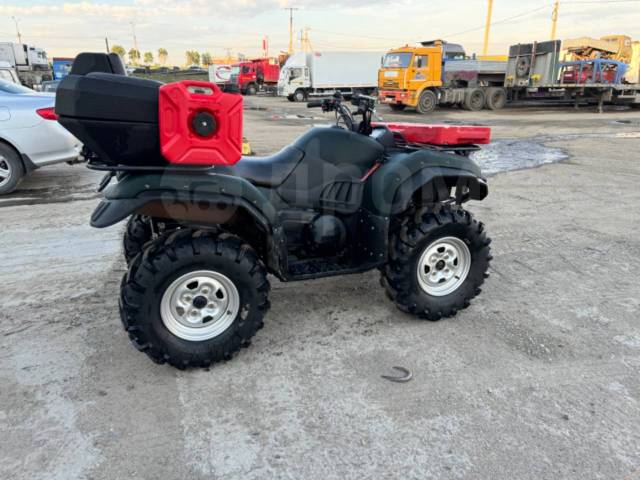 Yamaha Grizzly 660. ,  \,   