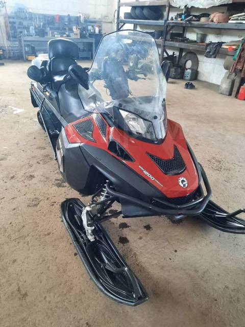 BRP Ski-Doo Expedition SE. ,  ,   