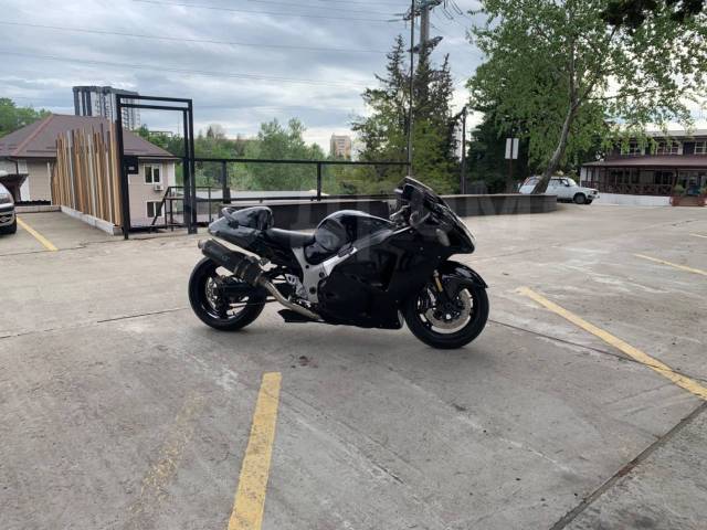 Suzuki GSX 1300R Hayabusa. 1 300. ., , ,   