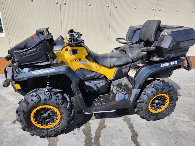 BRP Can-Am Commander 800. ,  \,   