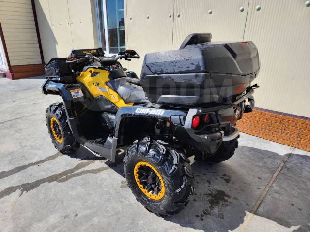 BRP Can-Am Commander 800. ,  \,   