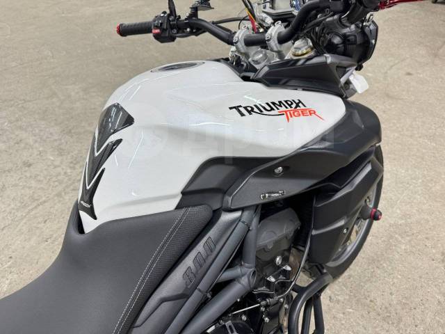 Triumph Tiger 800. 799. ., , ,   