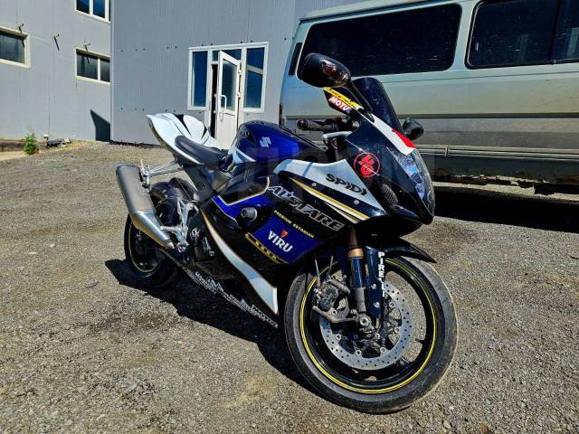 Suzuki GSX-R 1000. 1 000. ., , ,   