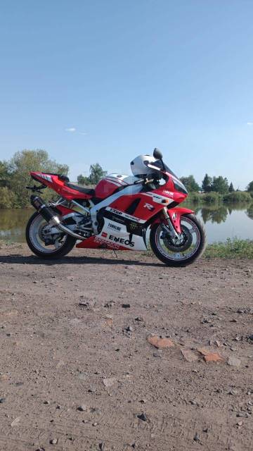 Yamaha R1. 1 000. ., , ,   