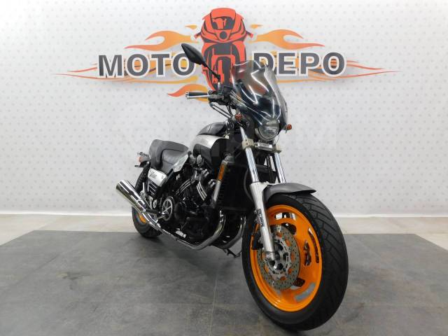 Yamaha V-Max 1200