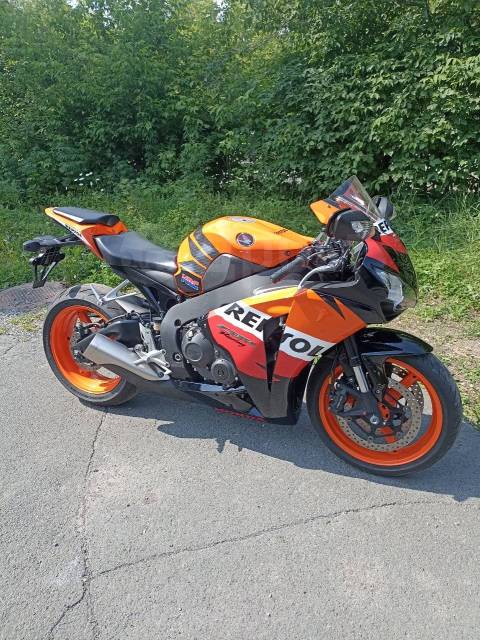 Honda CBR 1000RR Fireblade. 1 000. ., , ,   