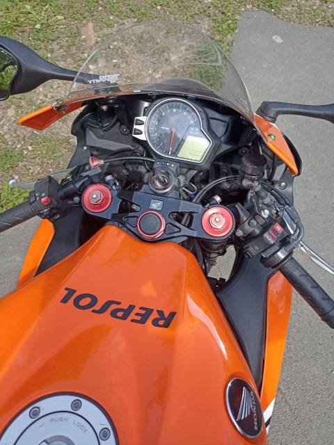 Honda CBR 1000RR Fireblade. 1 000. ., , ,   