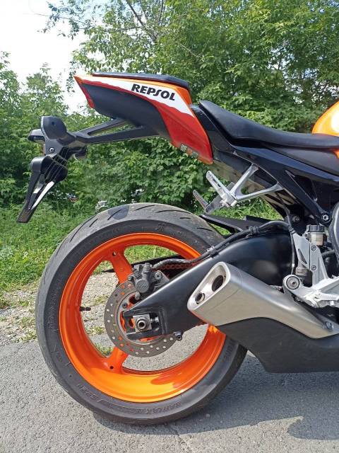 Honda CBR 1000RR Fireblade. 1 000. ., , ,   