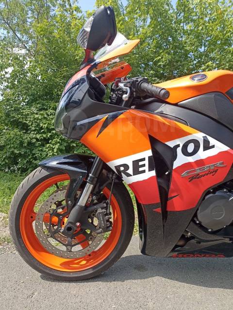 Honda CBR 1000RR Fireblade. 1 000. ., , ,   