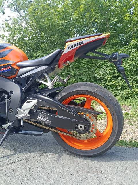 Honda CBR 1000RR Fireblade. 1 000. ., , ,   