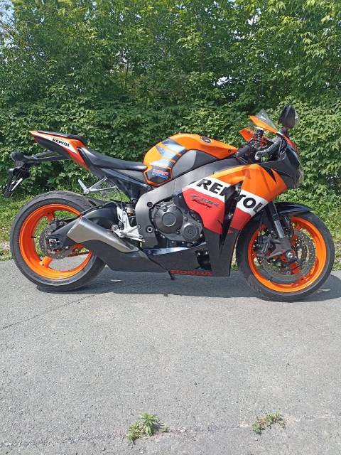 Honda CBR 1000RR Fireblade. 1 000. ., , ,   