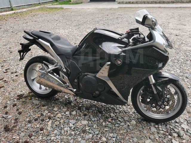 Honda VFR 1200F. 1 200. ., , ,   