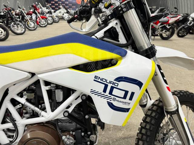 Husqvarna 701 Enduro. 690. ., , ,   