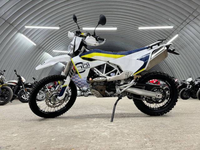 Husqvarna 701 Enduro. 690. ., , ,   