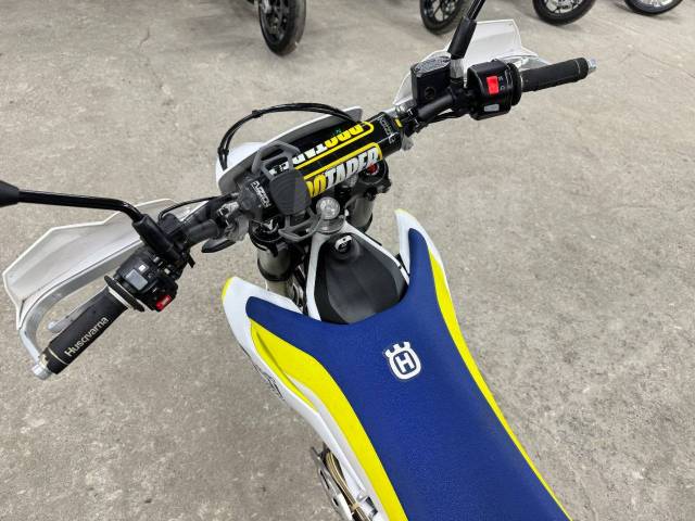 Husqvarna 701 Enduro. 690. ., , ,   