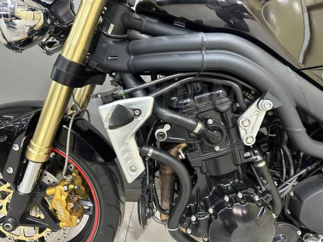 Triumph Speed Triple. 1 050. ., , ,   