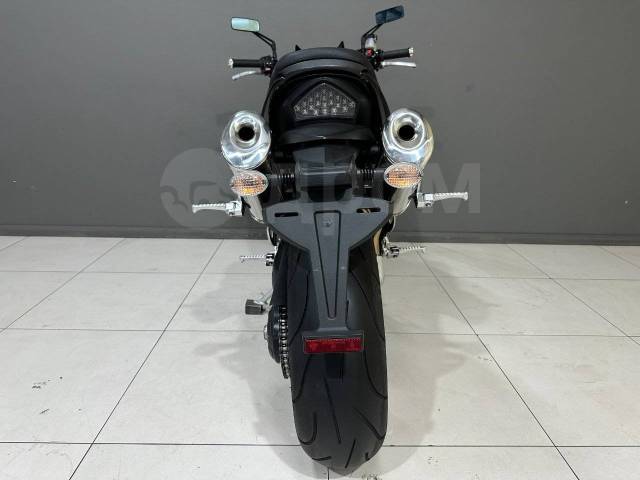 Triumph Speed Triple. 1 050. ., , ,   