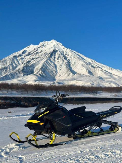 BRP Ski-Doo Summit X. ,  ,   