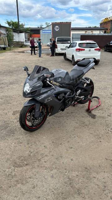 Suzuki GSX-R 750. 750. ., , ,   