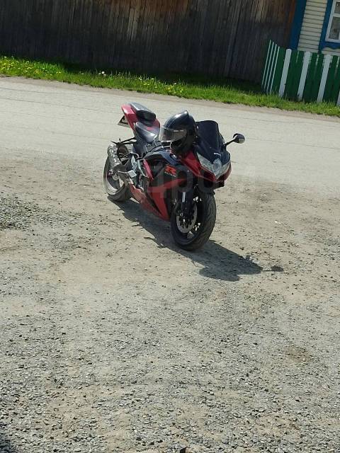 Suzuki GSX-R 750. 750. ., , ,   