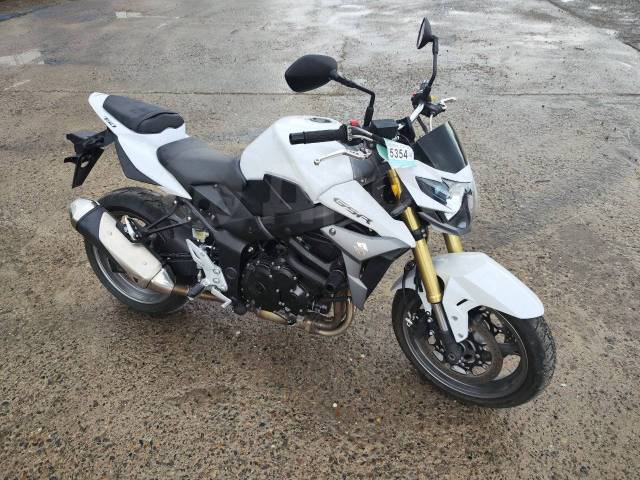 Suzuki GSR 750. 750. ., , ,   