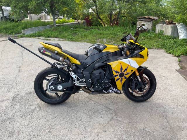 Yamaha YZF-R1. 1 000. ., , ,   