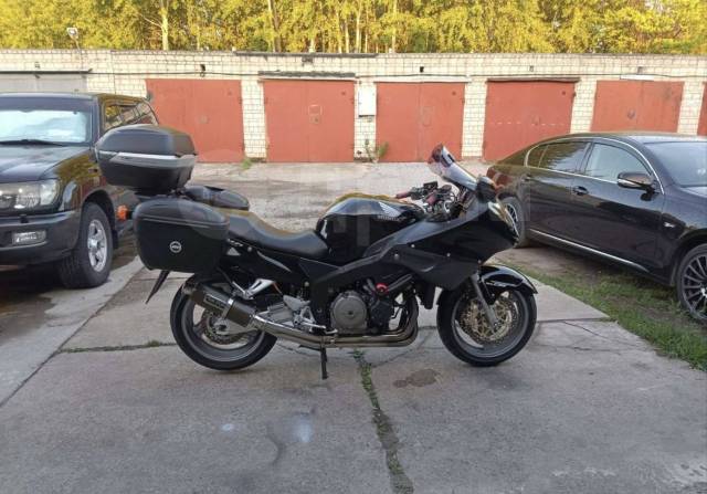 Honda CBR 1100XX. 1 100. ., , ,   