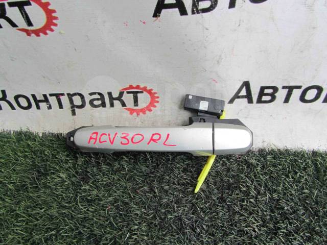 Купить Ручка двери передняя левая Toyota Camry в Бийске по цене: 300 ...