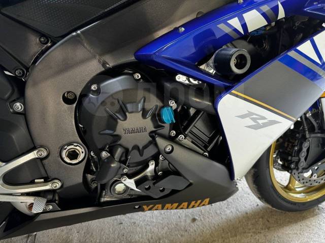 Yamaha YZF-R1