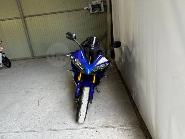 Yamaha YZF-R1