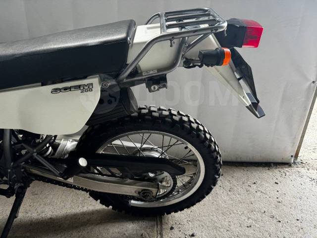 Suzuki Djebel 200