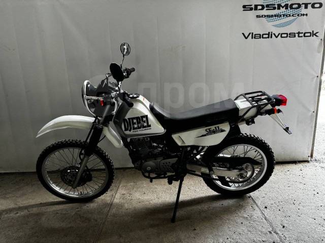 Suzuki Djebel 200