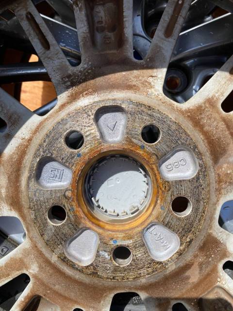   Subaru R16. 6.5x16" 5x100 ET55  56,1. 