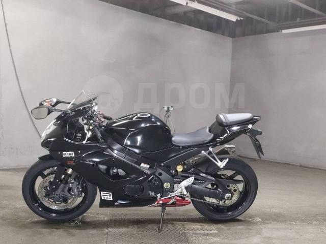 Suzuki GSX-R 1000. 1 000. ., , ,   