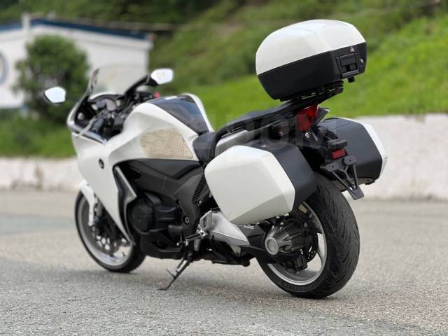 Honda VFR 1200F. 1 200. ., , ,   