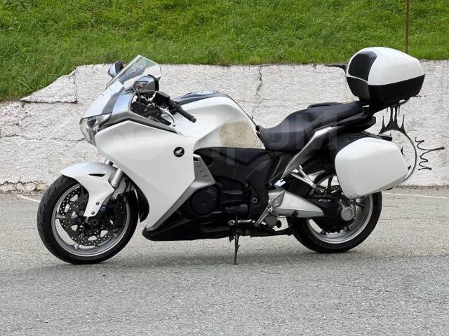 Honda VFR 1200F. 1 200. ., , ,   