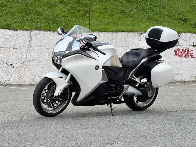 Honda VFR 1200F. 1 200. ., , ,   