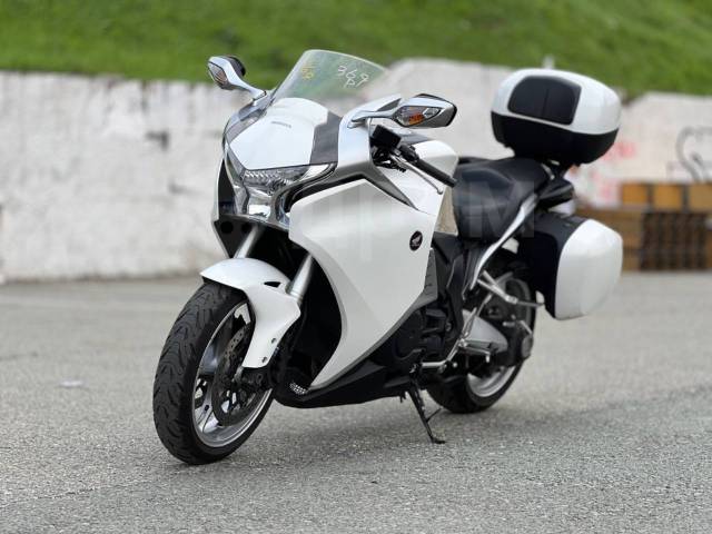 Honda VFR 1200F. 1 200. ., , ,   